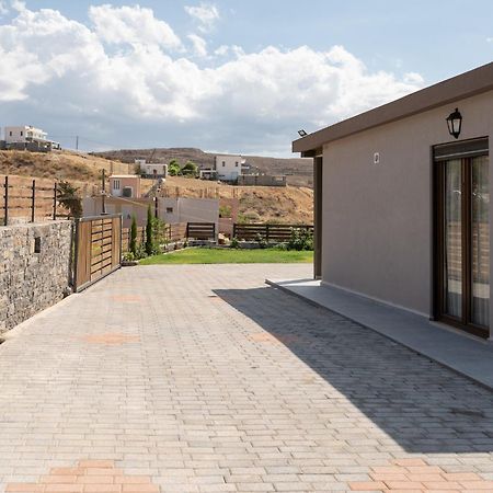 Majestic Manor With Outdoor Jacuzzi By 8Essentially Karteros Exterior photo
